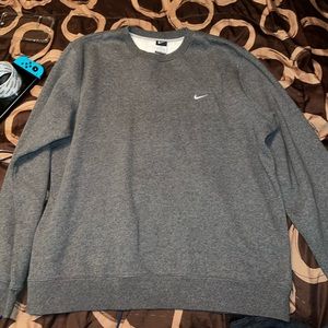 Nike crewneck